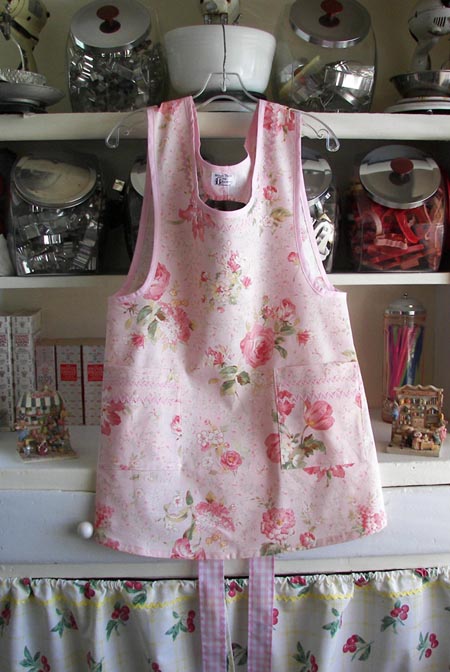 Grandma apron Pink Tulip & Roses